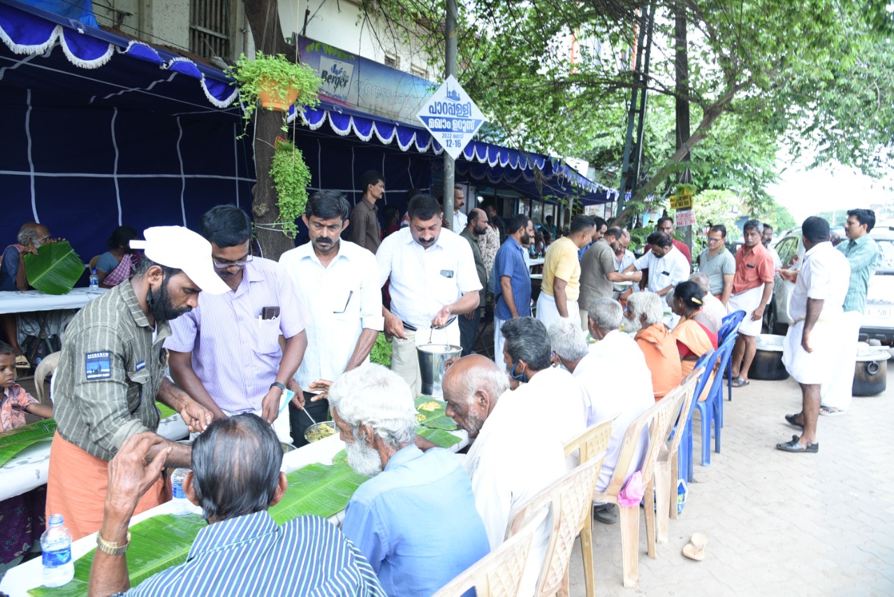 kanhangad-nanma-maram  നന്മമരം മരം കാഞ്ഞങ്ങാട്